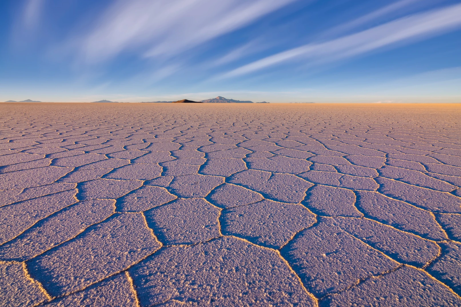 sunset at salar de uyuni aitiplano bolivia 2026 01 07 00 45 01 utc